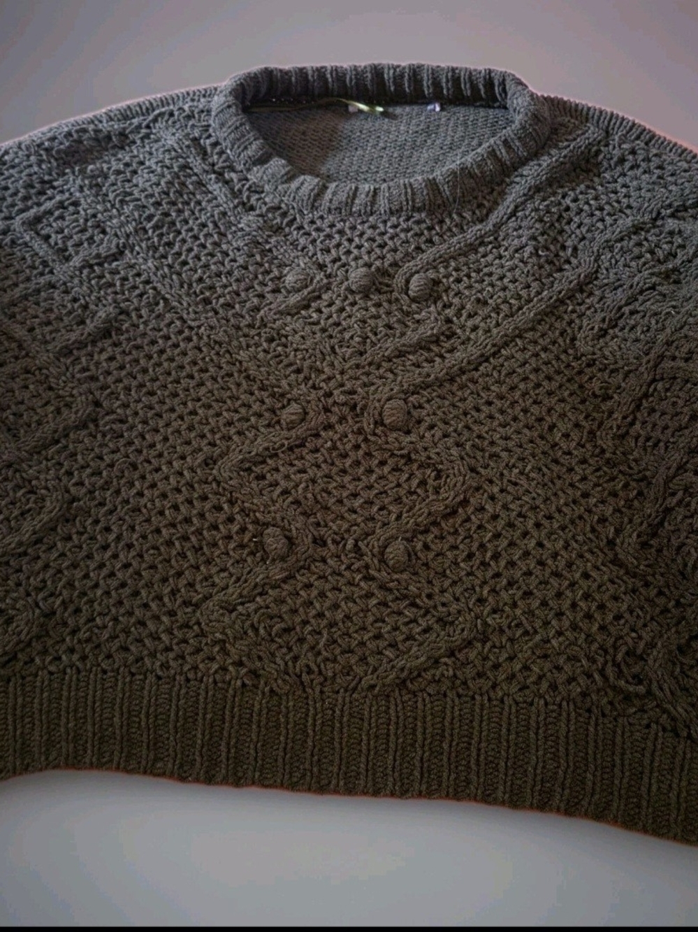 Love Tree Women's Cable Knit Crewneck Cropped Sweater - Olive Green Size M/L